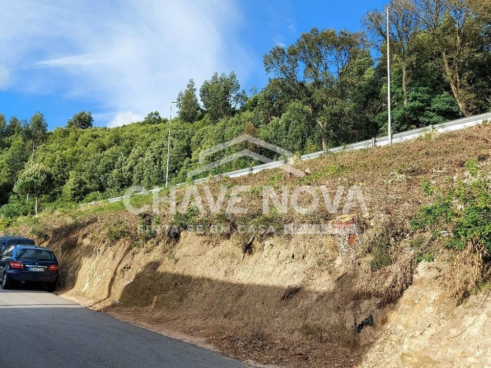 Terreno P/ Prédio para Venda em Arcozelo Foto 2