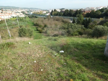 Moradia T3 para Venda em Alverca do Ribatejo e Sobralinho