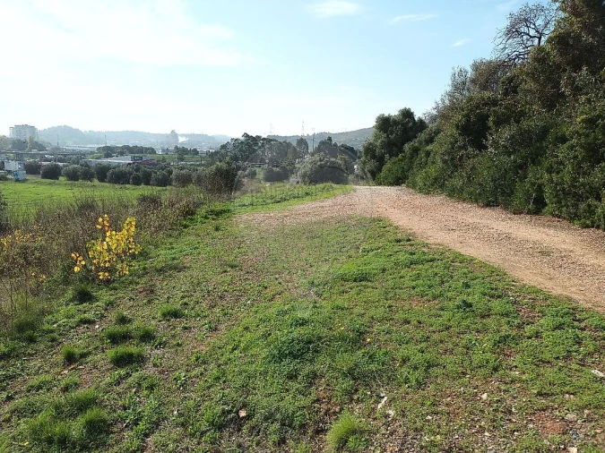Moradia T3 para Venda em Alverca do Ribatejo e Sobralinho Foto 4