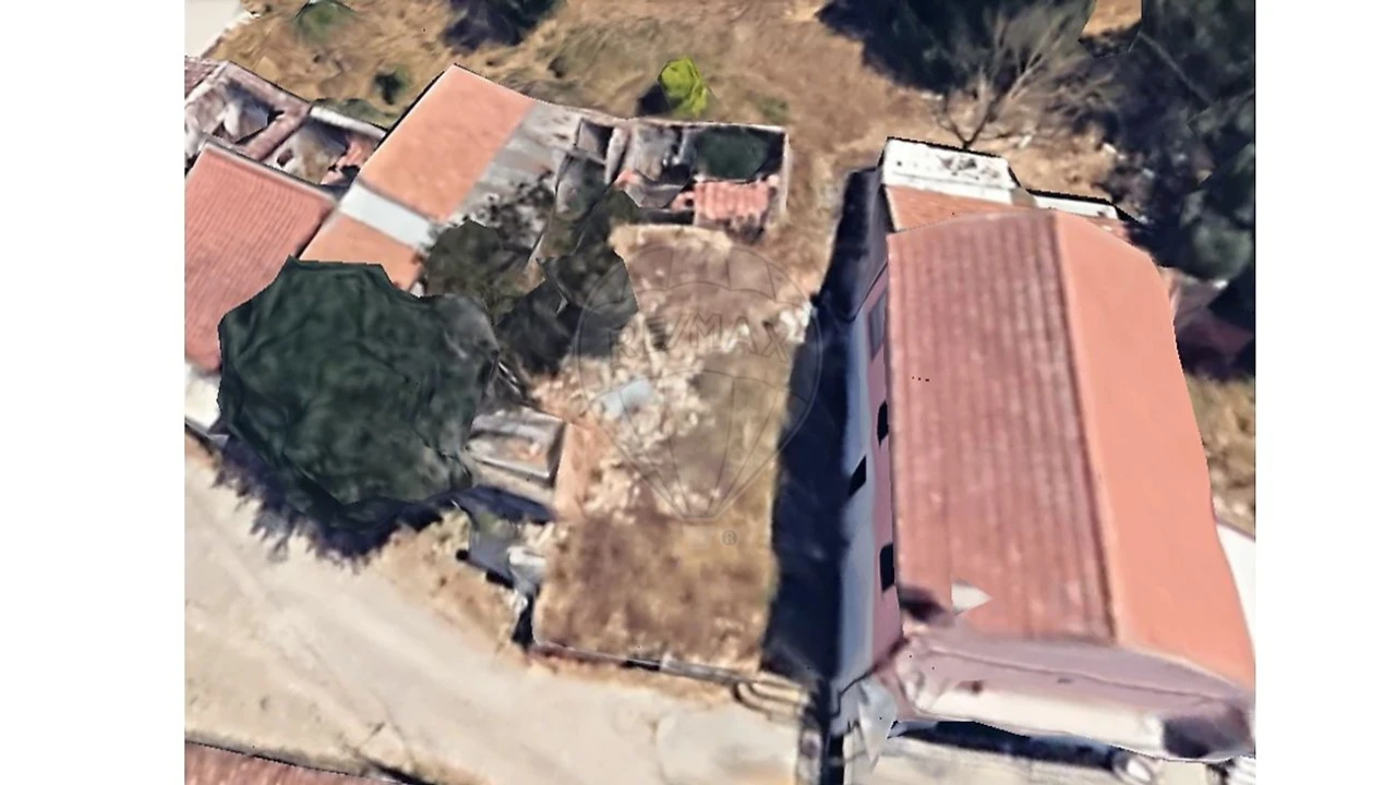 Moradia T3 para Venda em Alverca do Ribatejo e Sobralinho Foto 3
