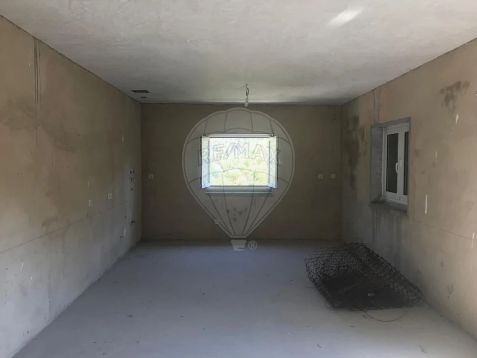 Terreno para Venda em Canedo, Vale e Vila Maior Foto 15