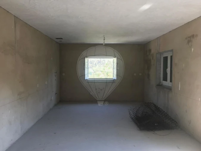 Terreno para Venda em Canedo, Vale e Vila Maior Foto 15