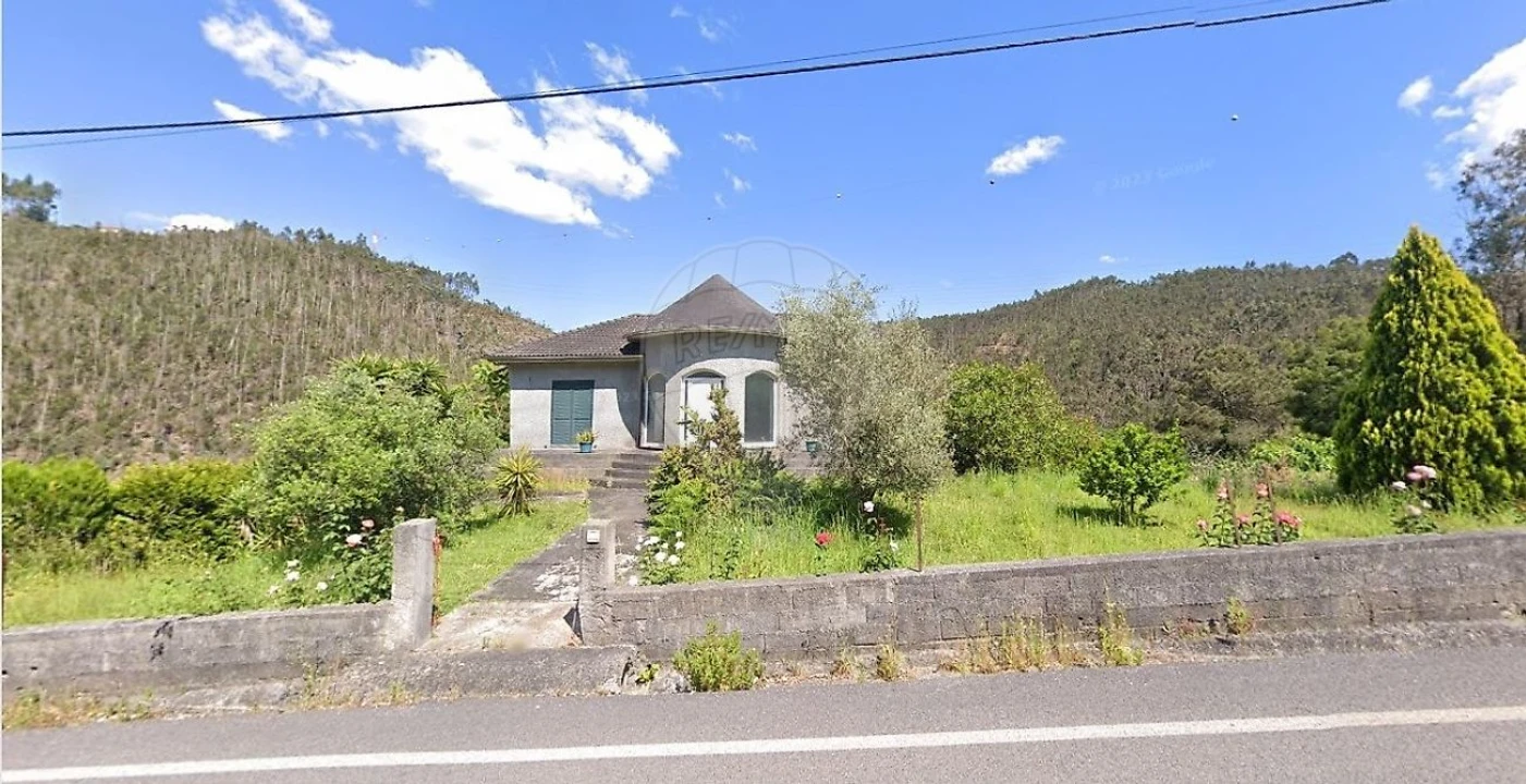 Terreno para Venda em Canedo, Vale e Vila Maior Foto 1