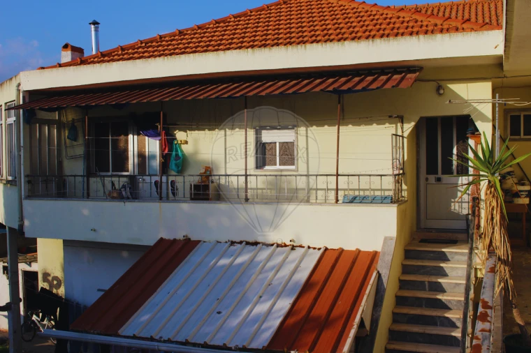 Prédio para Venda em Santa Iria de Azoia, São João da Talha e Bobadela Foto 2