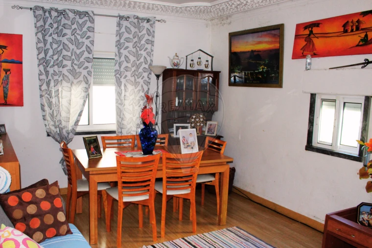 Prédio para Venda em Santa Iria de Azoia, São João da Talha e Bobadela Foto 5