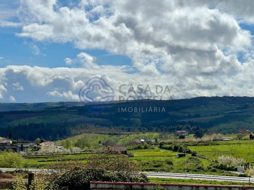 Moradia T5 para Venda em Carrazedo de Montenegro e Curros Foto 35
