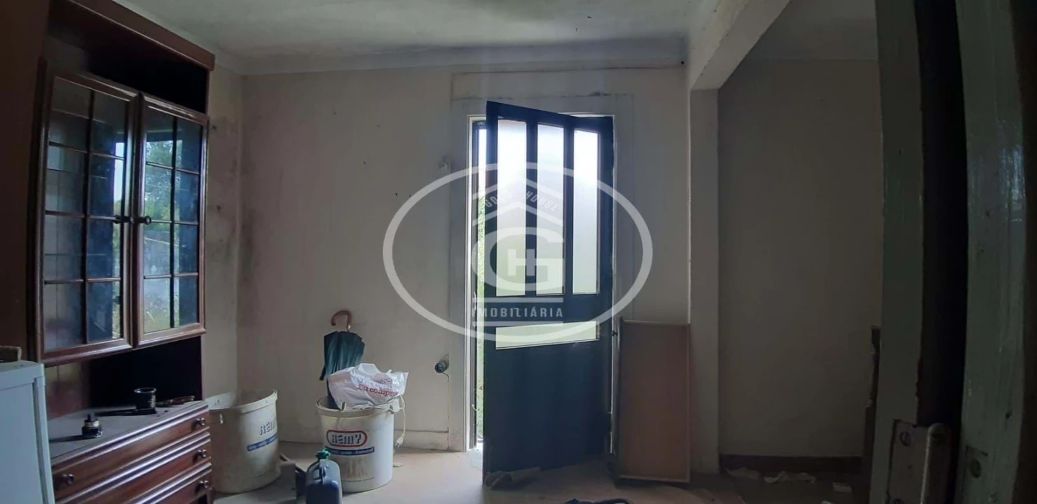 Moradia T2 para Venda em Moçarria Foto 11