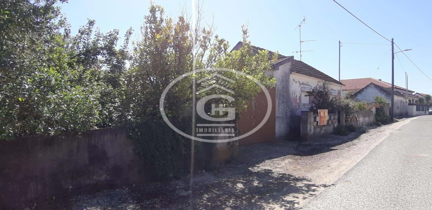 Moradia T2 para Venda em Moçarria Foto 7