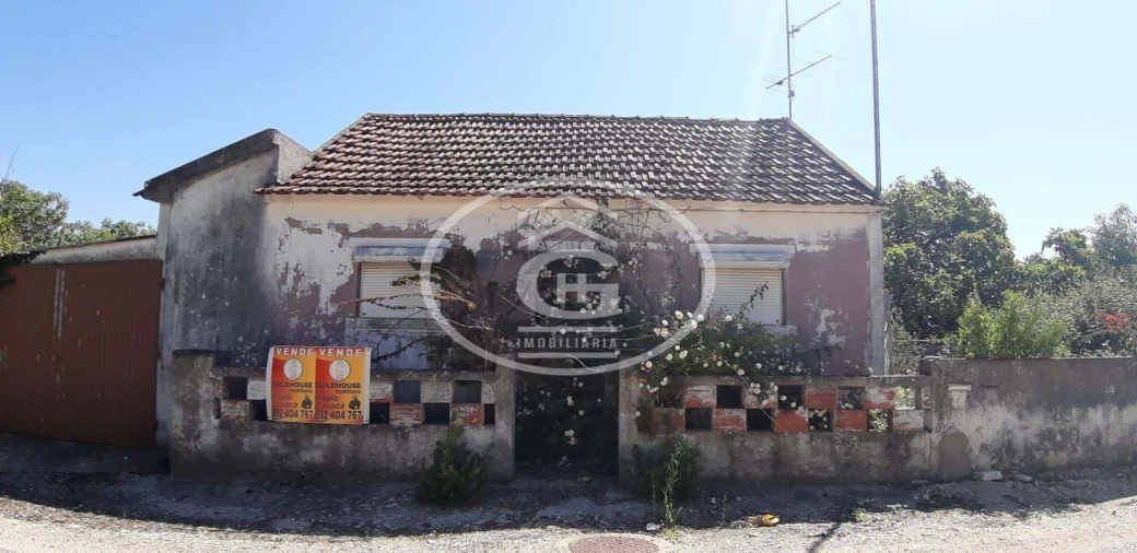 Moradia T2 para Venda em Moçarria Foto 1