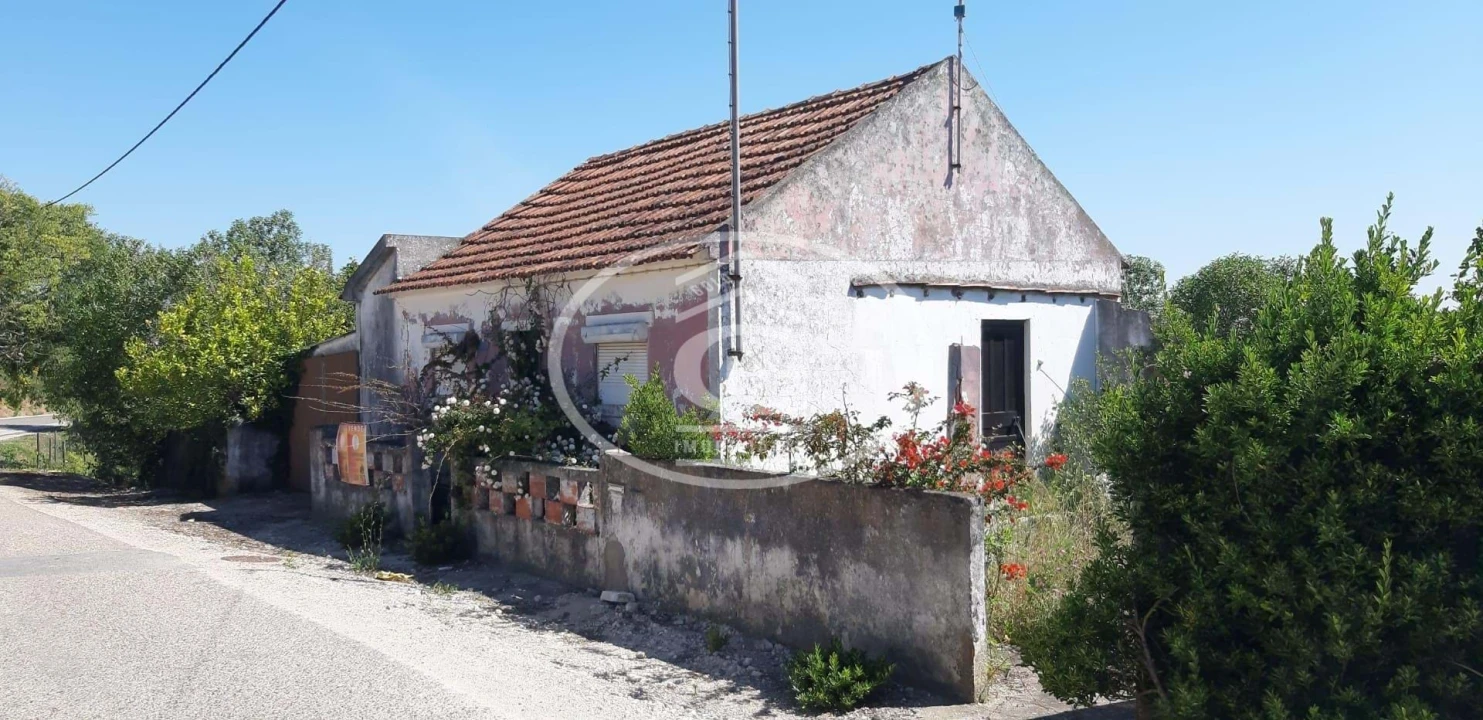 Moradia T2 para Venda em Moçarria Foto 2