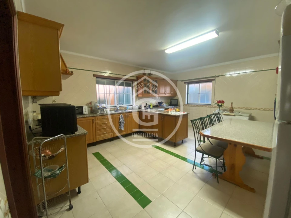 Moradia T4 para Venda em Alpiarça Foto 2