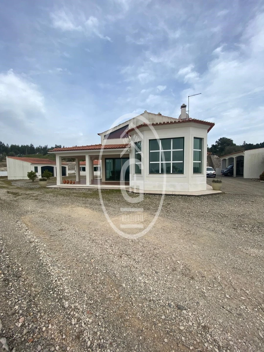 Quinta T4 para Venda em Alpiarça Foto 6