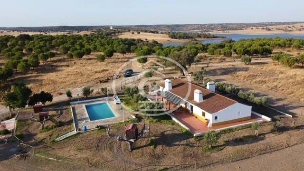 Quinta T5 para Venda em Santa Maria do Castelo e Santiago e Santa Susana Foto 11