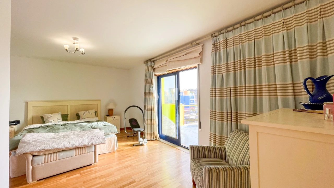 Apartamento T3 para Venda em Albufeira e Olhos de Água Foto 24