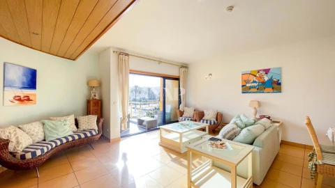 Apartamento T3 para Venda em Albufeira e Olhos de Água