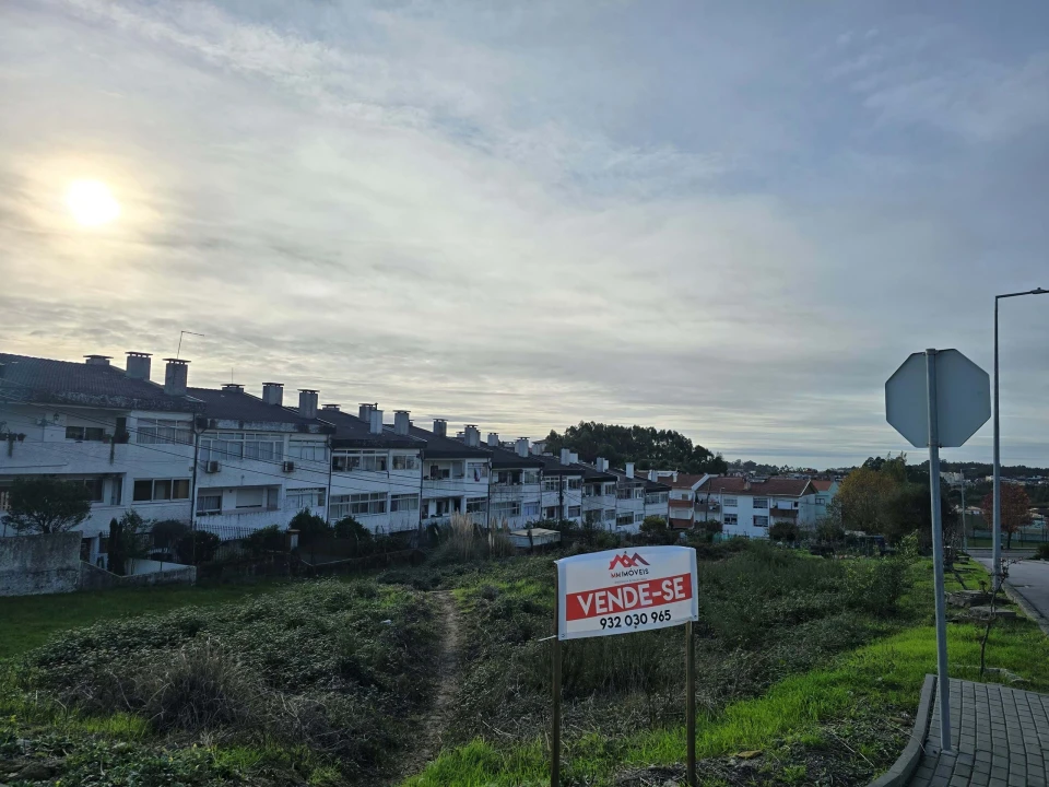 Terreno para Venda em São João de Ver Foto 1