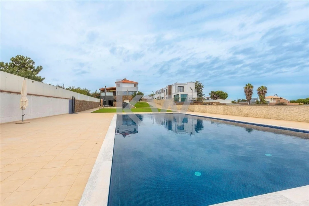 Moradia T2 para Venda em Albufeira e Olhos de Água Foto 41