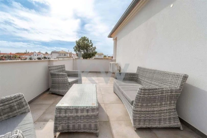 Moradia T2 para Venda em Albufeira e Olhos de Água