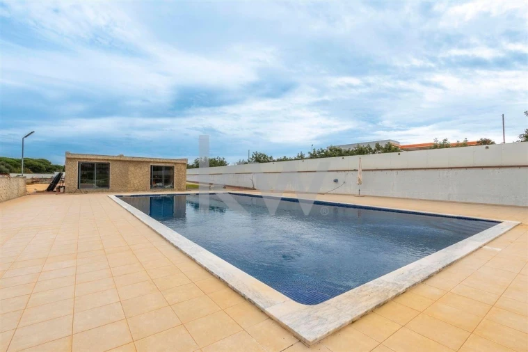 Moradia T2 para Venda em Albufeira e Olhos de Água Foto 46