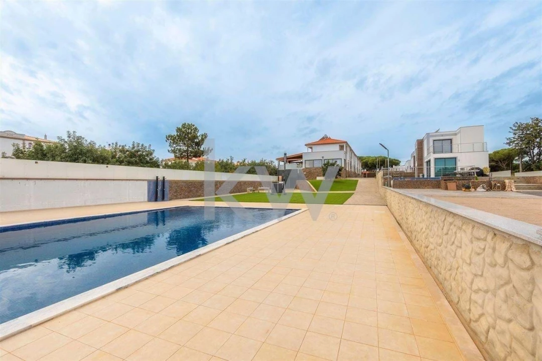 Moradia T2 para Venda em Albufeira e Olhos de Água Foto 43