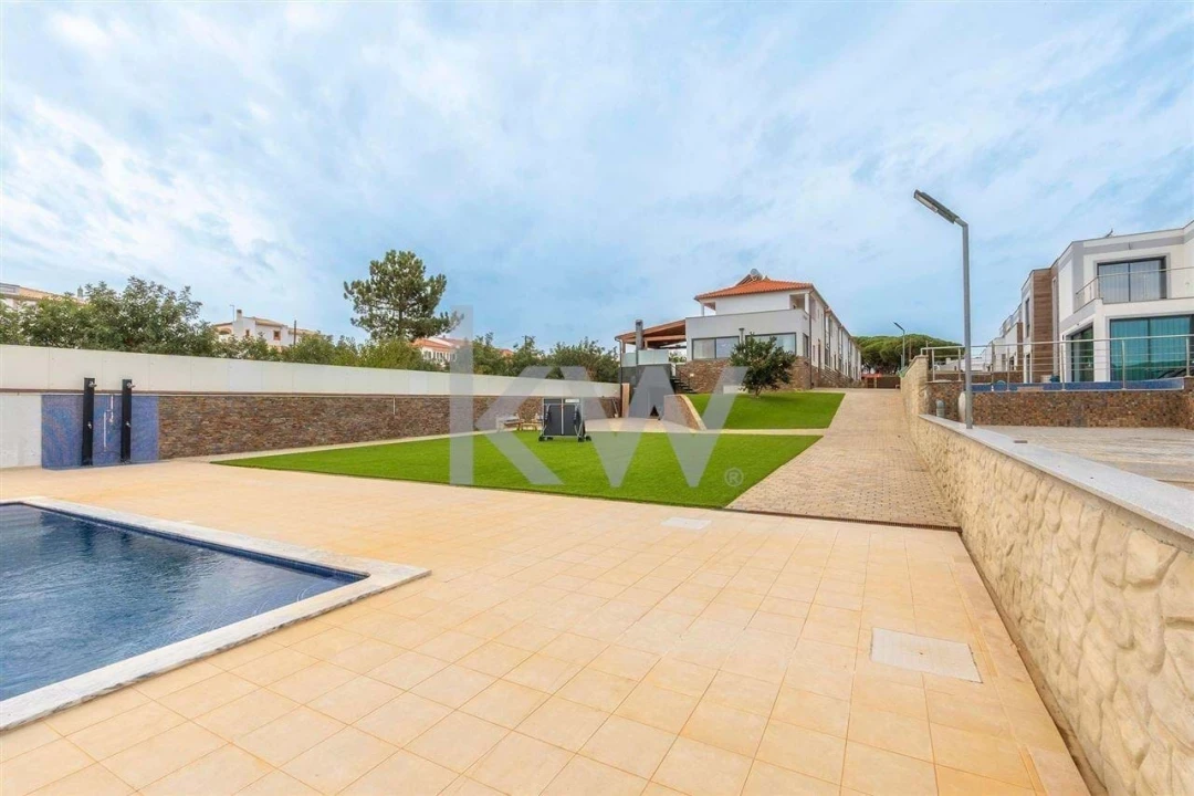 Moradia T2 para Venda em Albufeira e Olhos de Água Foto 44