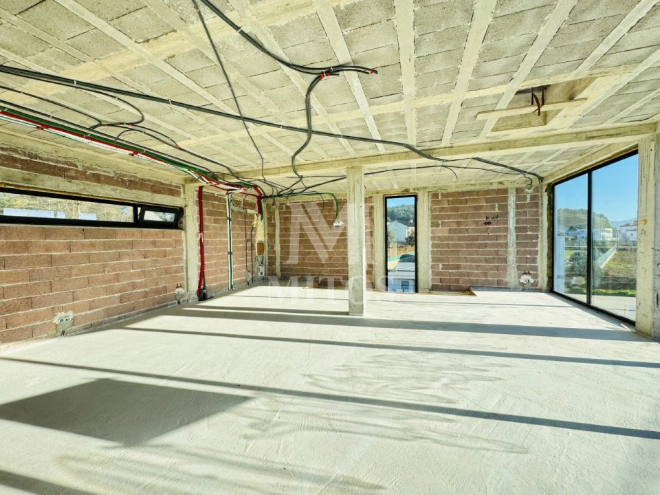 Loja para Arrendamento em Cardielos e Serreleis Foto 7