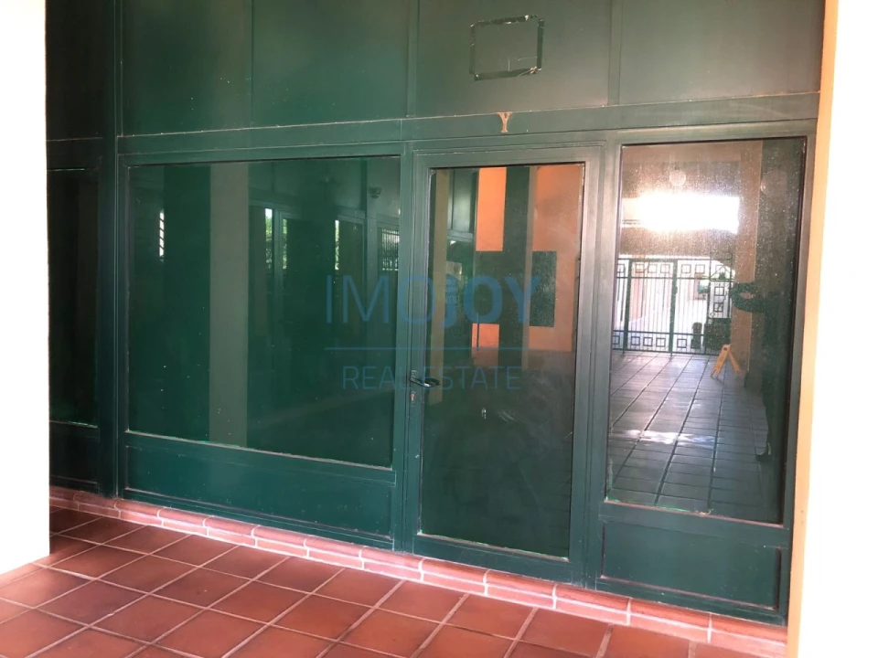 Loja para Venda em Quarteira Foto 10