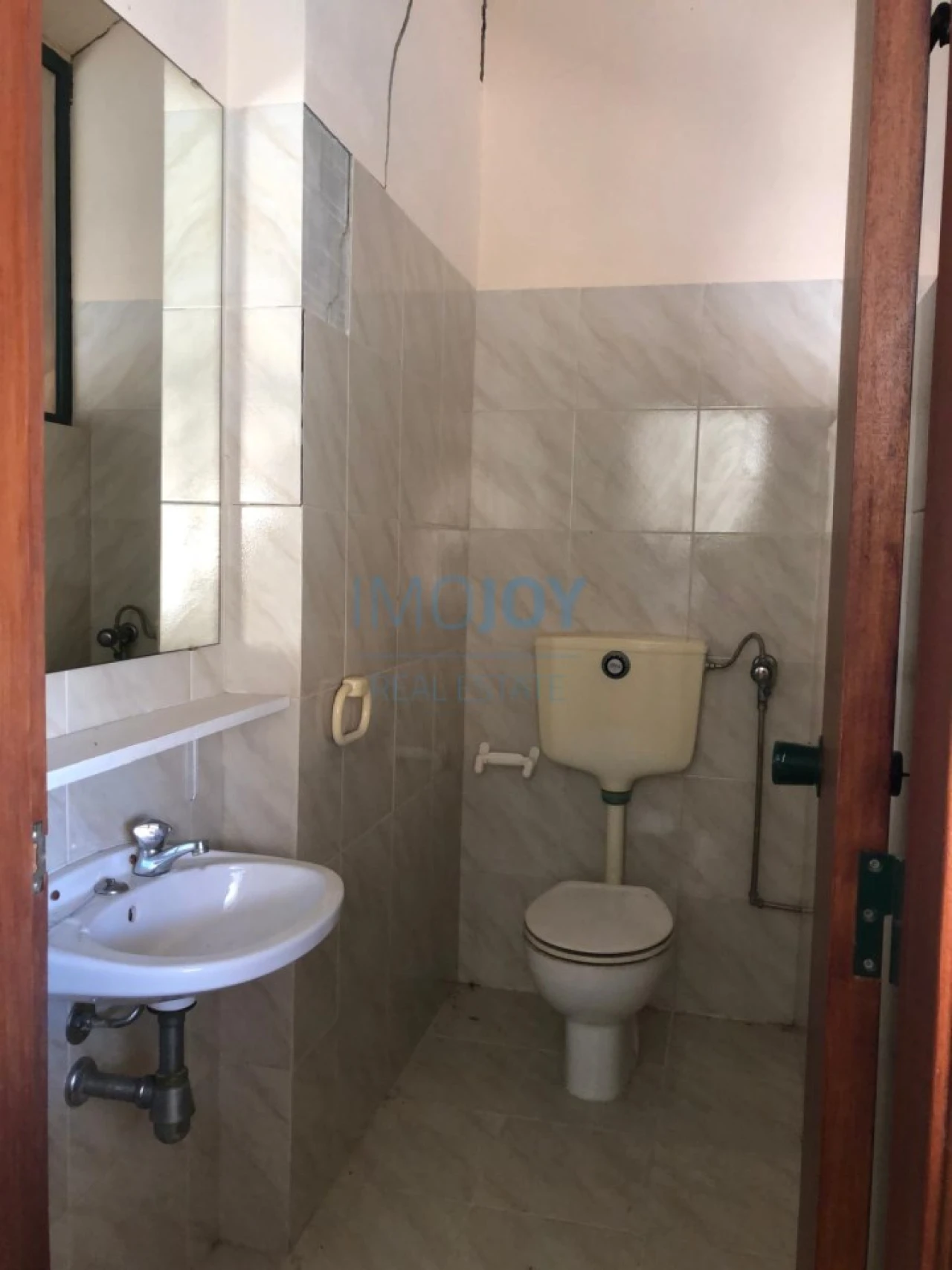 Loja para Venda em Quarteira Foto 9