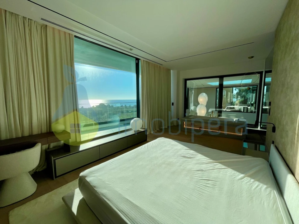 Moradia T7 para Venda em Guia Foto 11