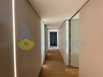 Moradia T7 para Venda em Guia