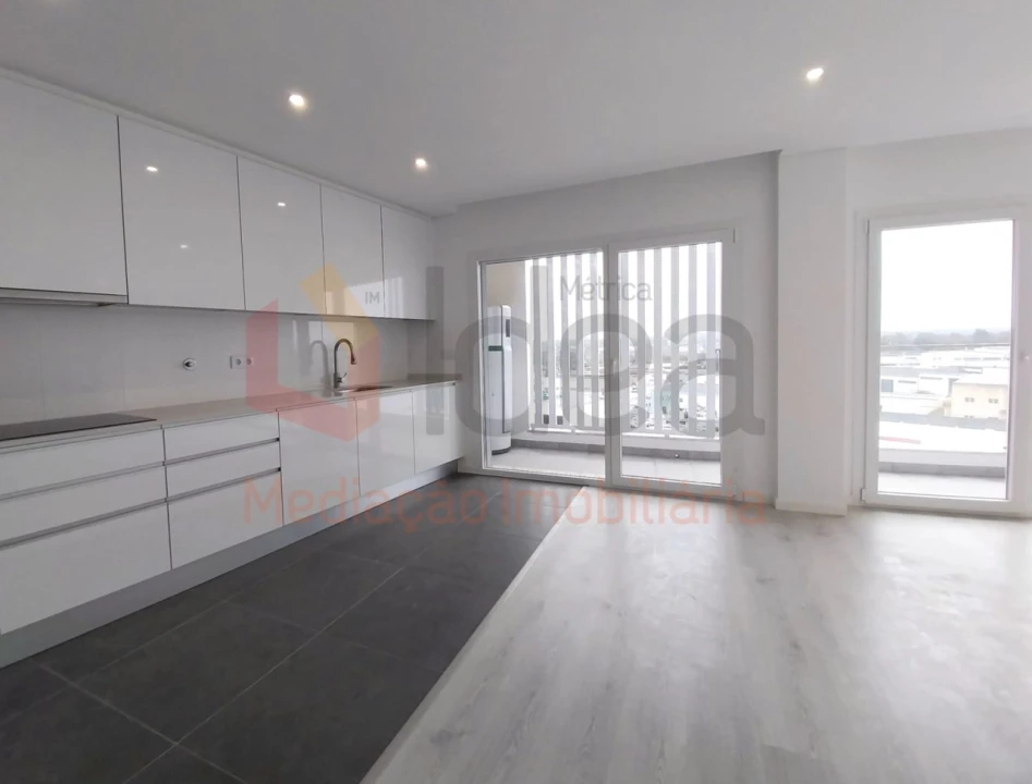 Apartamento T2 para Venda em Corroios Foto 7