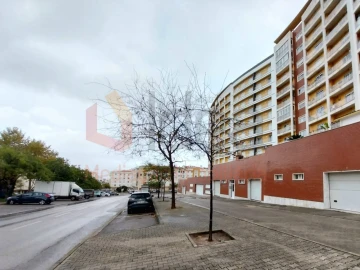 Apartamento T2 para Venda em Corroios