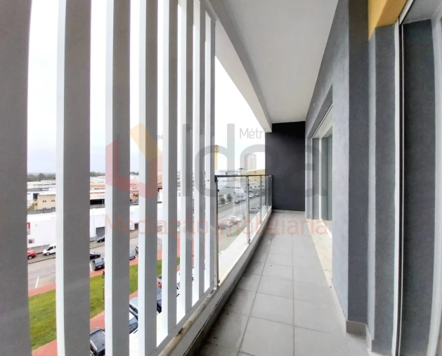Apartamento T2 para Venda em Corroios Foto 8