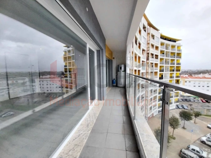 Apartamento T2 para Venda em Corroios Foto 2