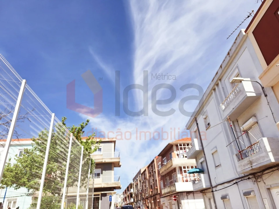 Apartamento T1 para Venda em Baixa da Banheira e Vale da Amoreira Foto 21