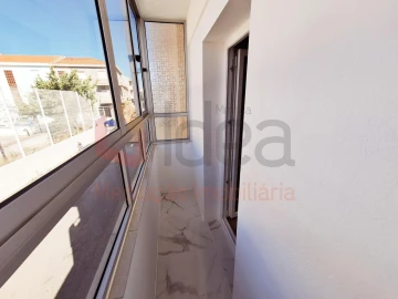 Apartamento T1 para Venda em Baixa da Banheira e Vale da Amoreira