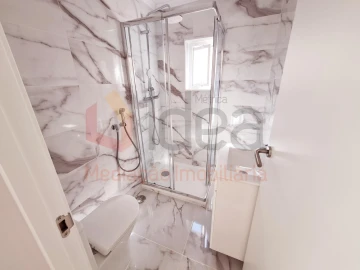 Apartamento T1 para Venda em Baixa da Banheira e Vale da Amoreira