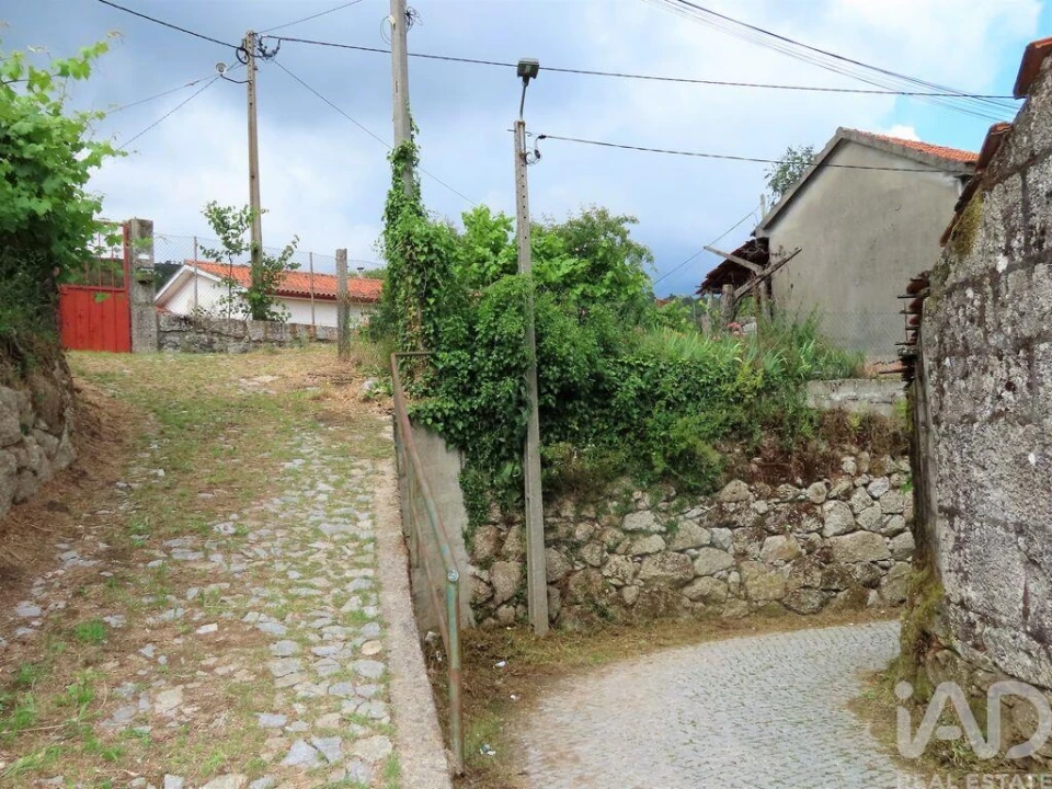 Moradia T2 para Venda em Viariz Foto 4