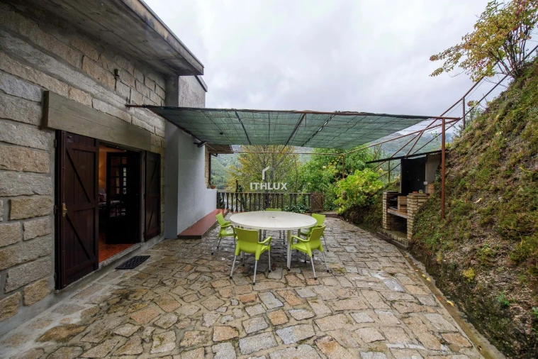 Moradia T4 para Venda em Vilar da Veiga Foto 45