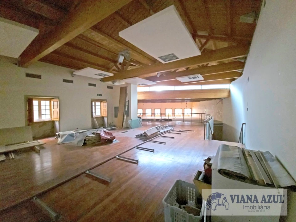 Loja para Arrendamento em Santa Maria Maior e Monserrate e Meadela Foto 1