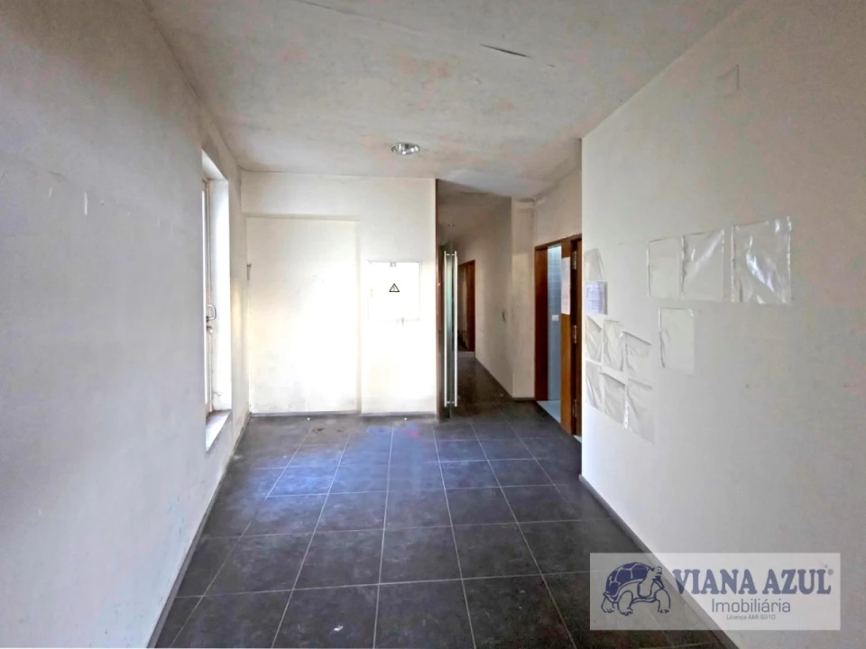 Loja para Arrendamento em Santa Maria Maior e Monserrate e Meadela Foto 10