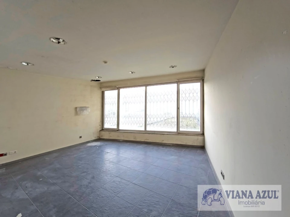 Loja para Arrendamento em Santa Maria Maior e Monserrate e Meadela Foto 12