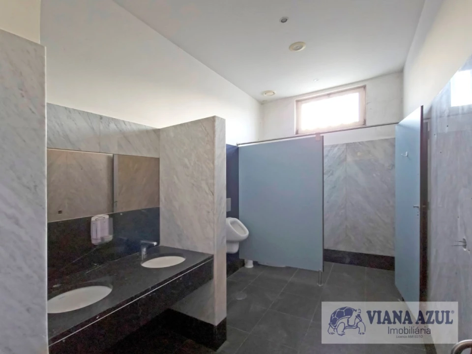 Loja para Arrendamento em Santa Maria Maior e Monserrate e Meadela Foto 16