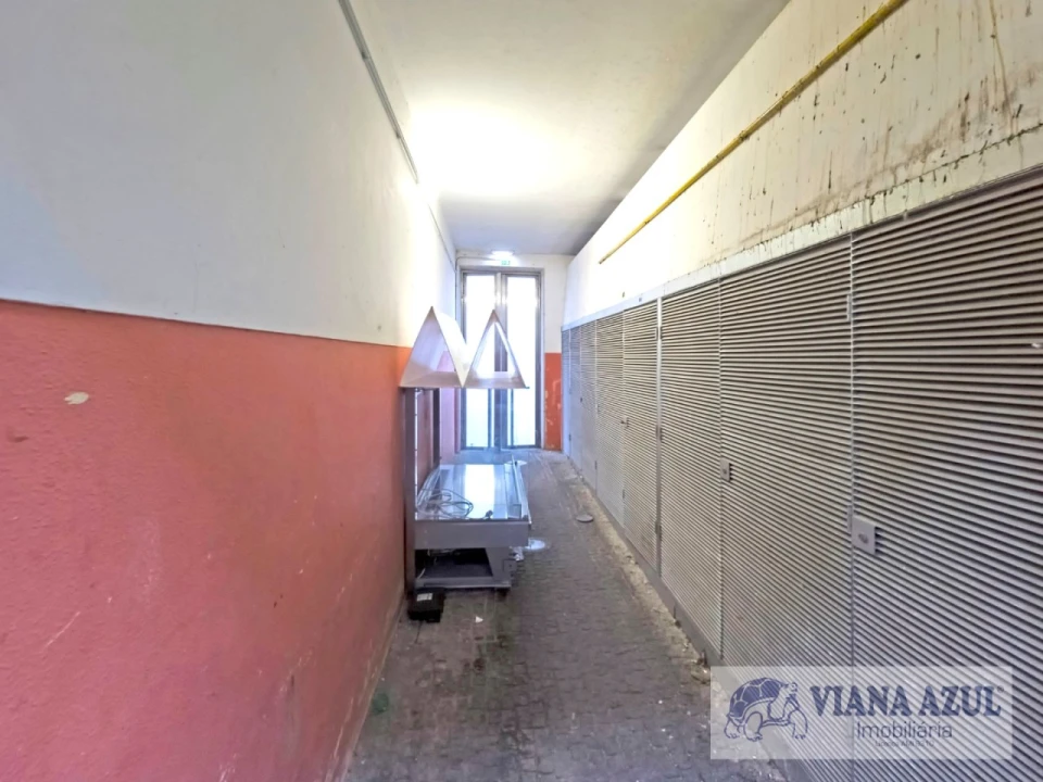 Loja para Arrendamento em Santa Maria Maior e Monserrate e Meadela Foto 18