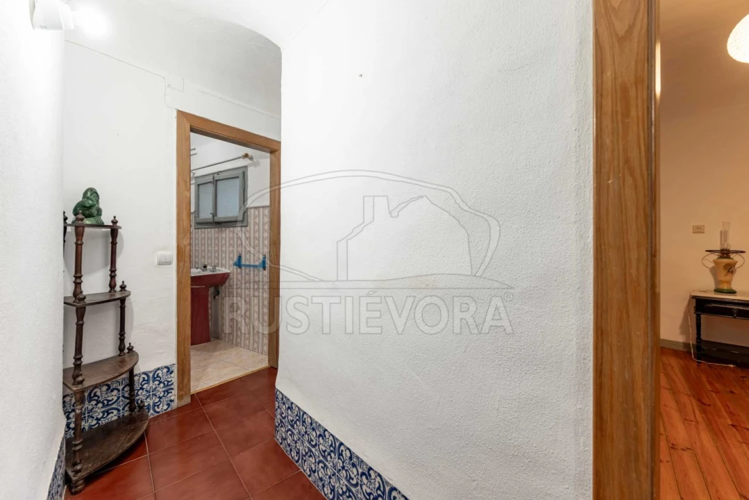 Moradia T2 para Venda em Évora (São Mamede, Sé, São Pedro e Santo Antão) Foto 6