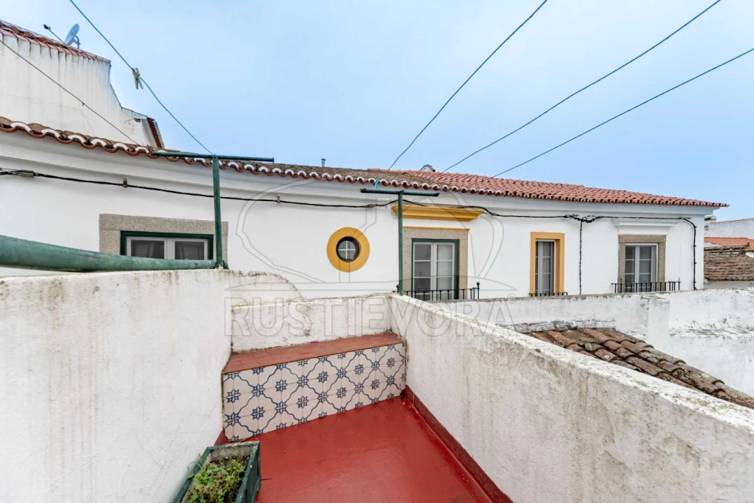 Moradia T2 para Venda em Évora (São Mamede, Sé, São Pedro e Santo Antão) Foto 4