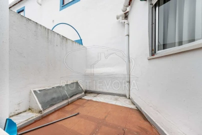 Moradia T2 para Venda em Évora (São Mamede, Sé, São Pedro e Santo Antão)