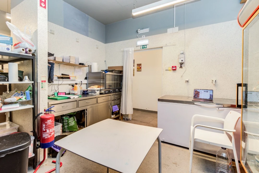 Loja para Venda em Venteira Foto 16