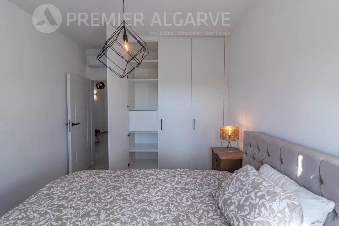 Moradia T5 para Venda em Quarteira Foto 29