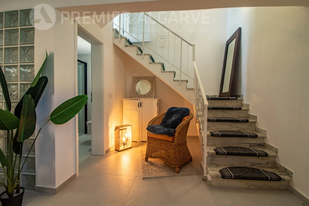 Moradia T5 para Venda em Quarteira Foto 37